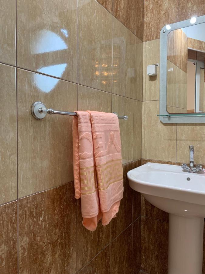 Guest House Nuhii ウルツィニ エクステリア 写真