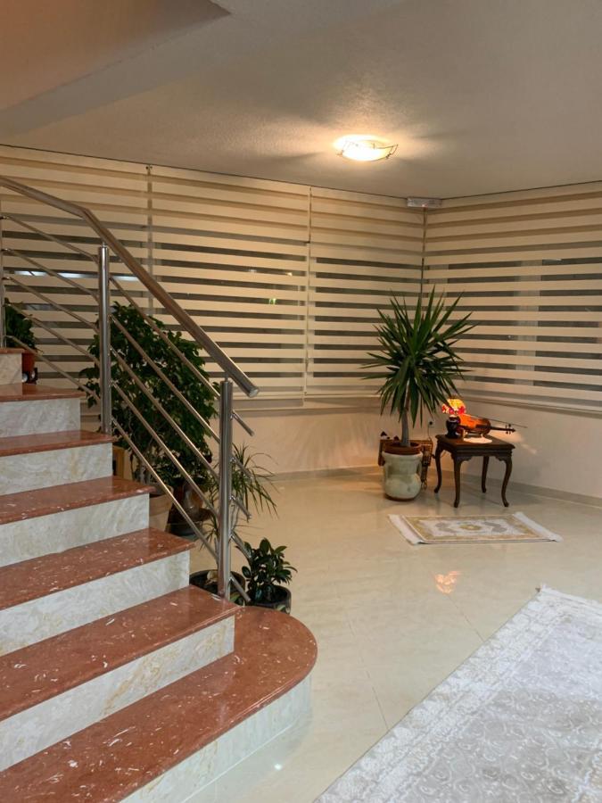 Guest House Nuhii ウルツィニ エクステリア 写真