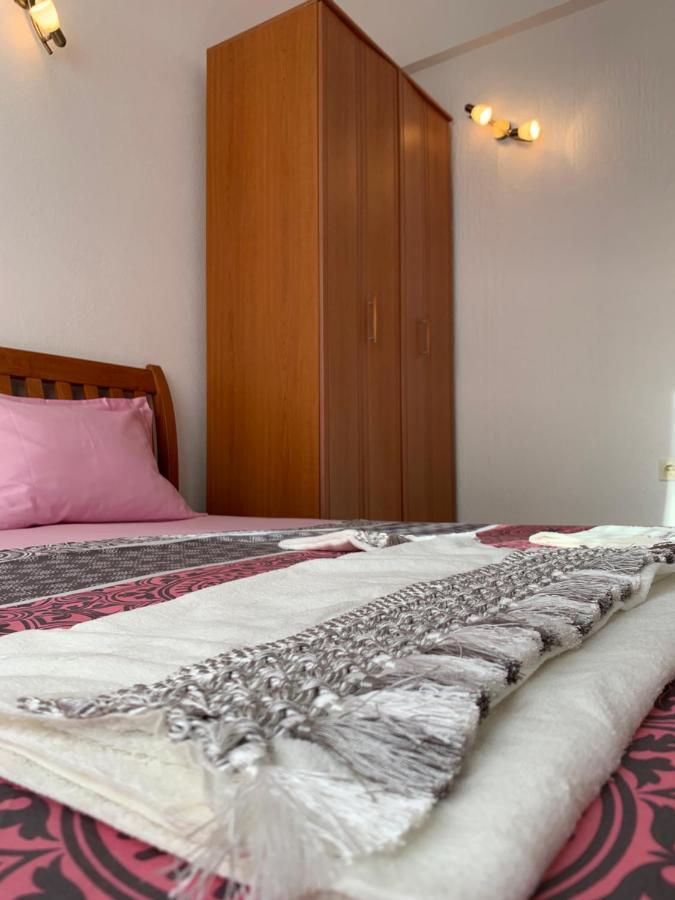 Guest House Nuhii ウルツィニ エクステリア 写真