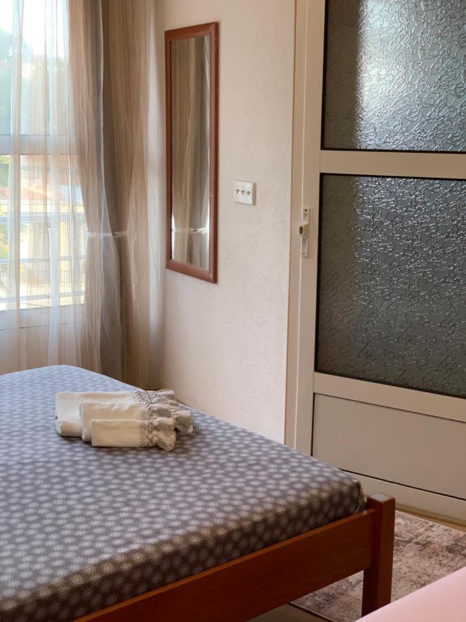 Guest House Nuhii ウルツィニ エクステリア 写真