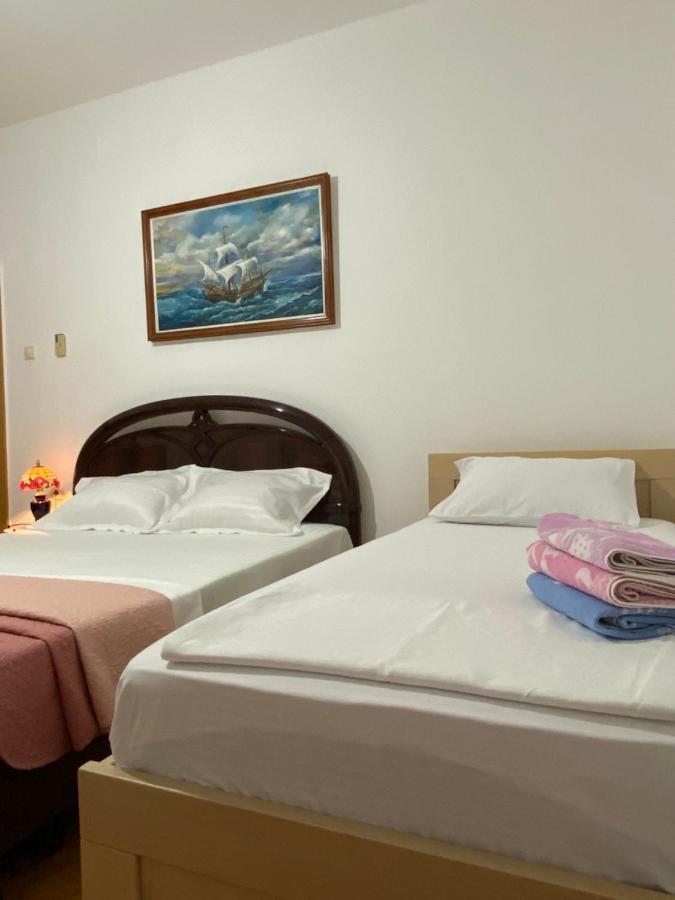 Guest House Nuhii ウルツィニ エクステリア 写真